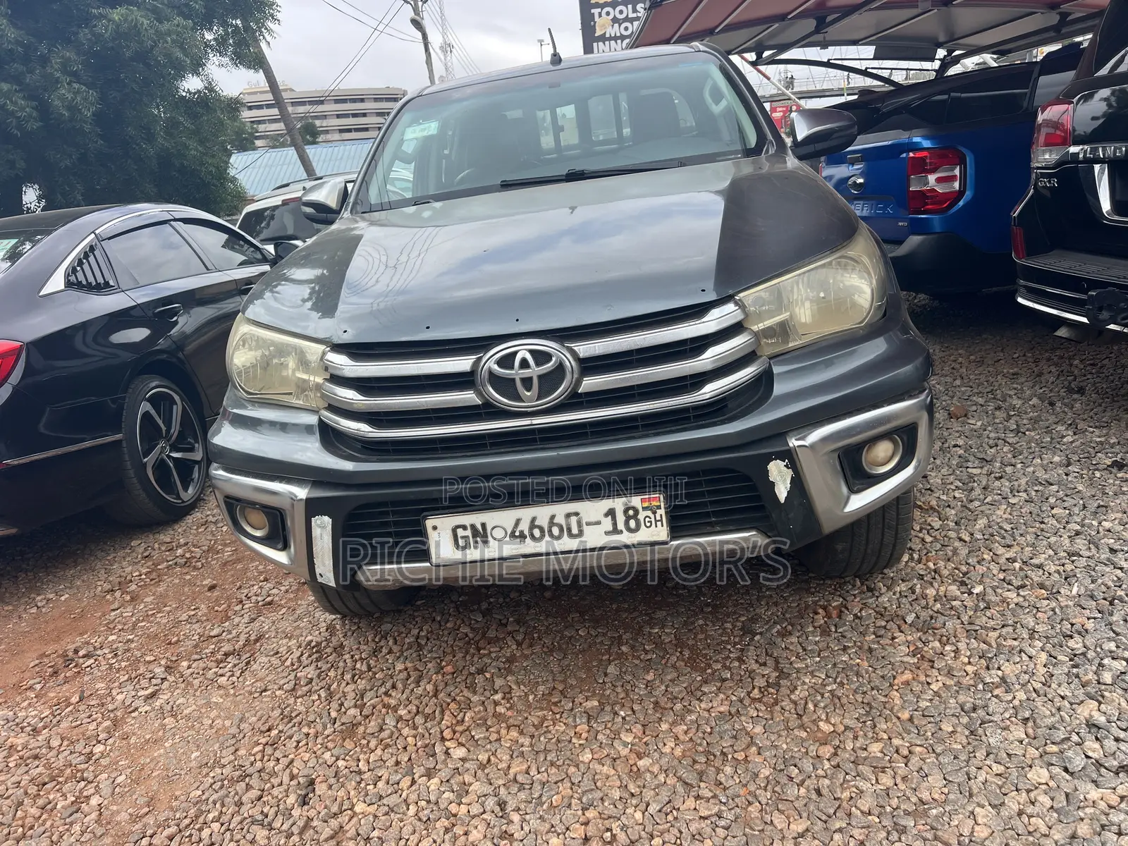 Toyota Hilux Revo Double Cab Deisel 2.4 AWD 2018 Gray