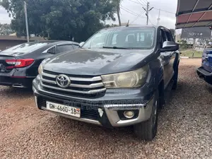 Toyota Hilux Revo Double Cab Deisel 2.4 AWD 2018 Gray