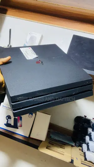 Play Station 4 Pro
