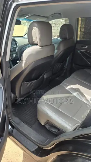 Hyundai Santa Fe 2014 Gray