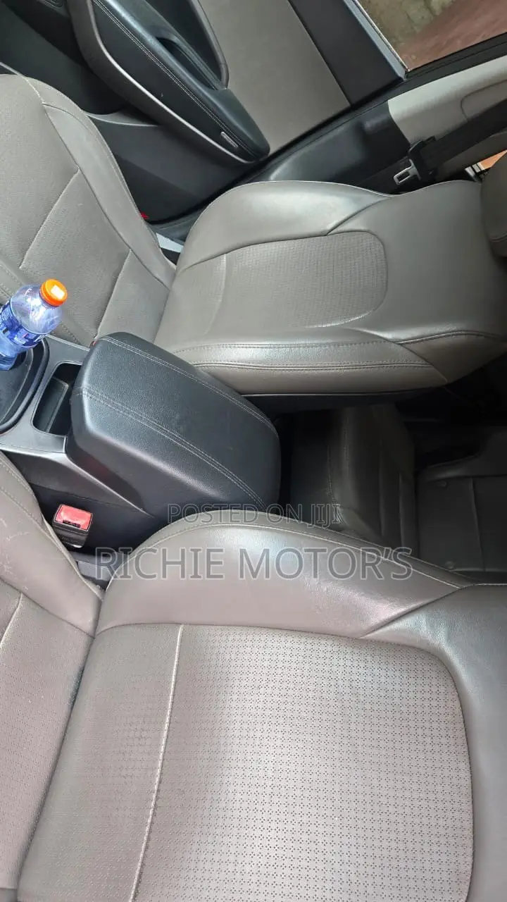 Hyundai Santa Fe 2014 Gray