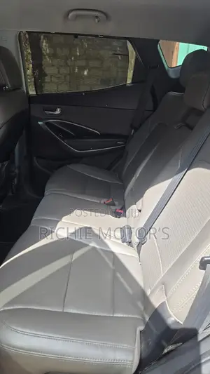 Hyundai Santa Fe 2014 Gray