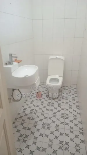 4bdrm House in Community 25 for sale