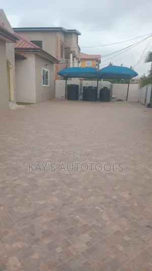 4bdrm House in Community 25 for sale