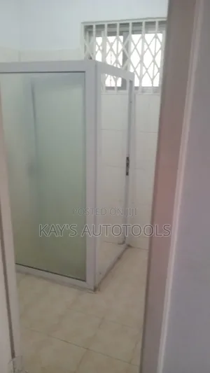 4bdrm House in Community 25 for sale
