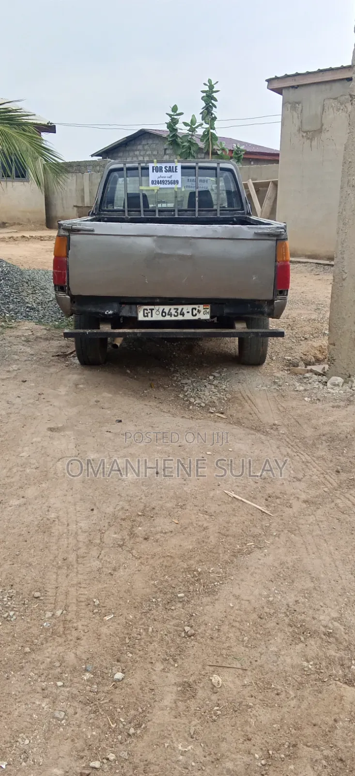 Nissan Hardbody 2012
