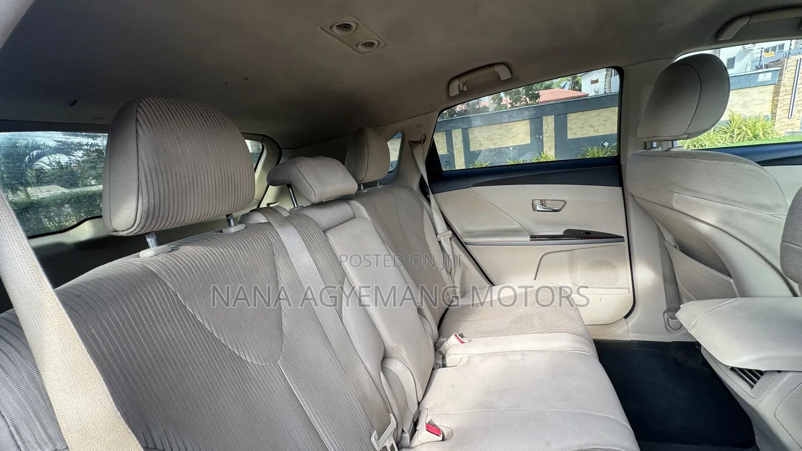 Toyota Venza LE 2014 Gold