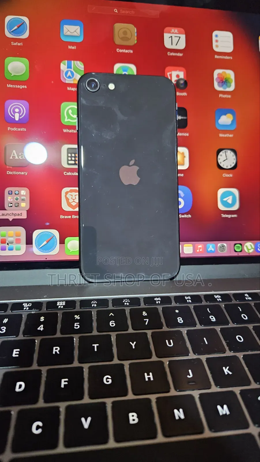 Apple iPhone SE (2020) 64 GB Black