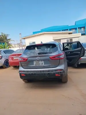 Nissan Qashqai 2017 Gray