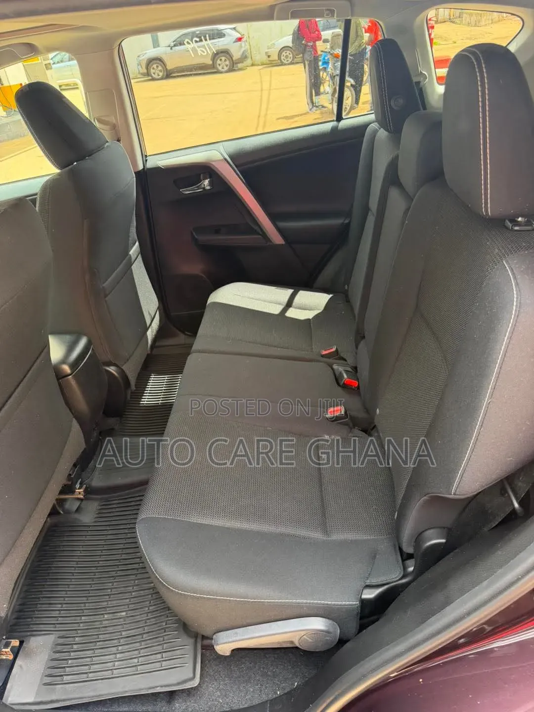 Toyota RAV4 XLE AWD (2.5L 4cyl 6A) 2017 Burgundy
