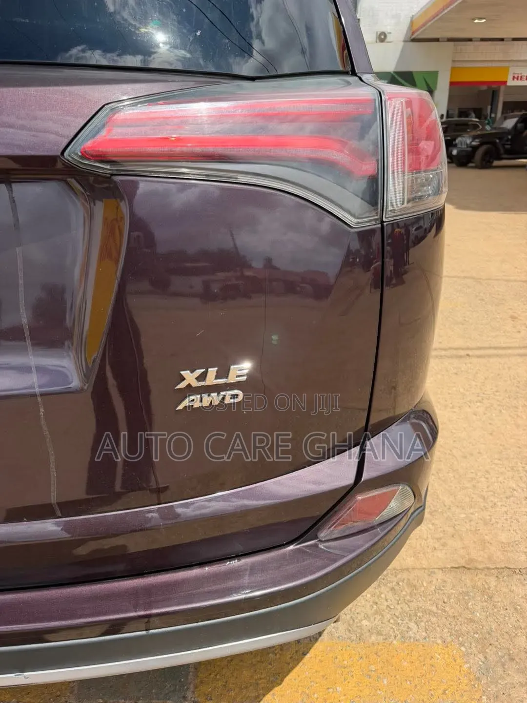 Toyota RAV4 XLE AWD (2.5L 4cyl 6A) 2017 Burgundy