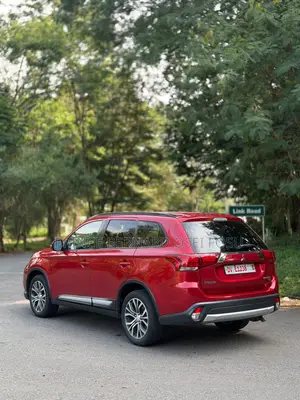 Mitsubishi Outlander SEL FWD 2017 Burgundy