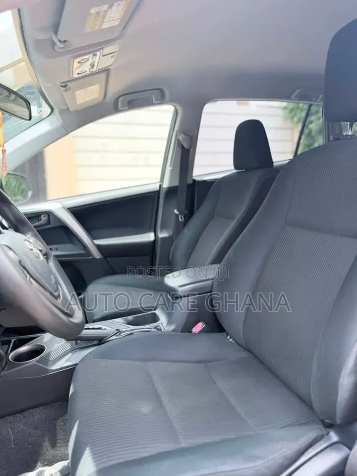 Toyota RAV4 LE 4dr SUV AWD (2.5L 4cyl 6A) 2015 Brown