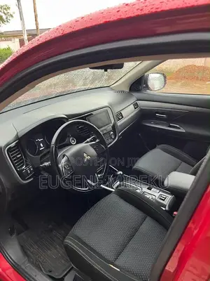 Mitsubishi Outlander 2016 Red