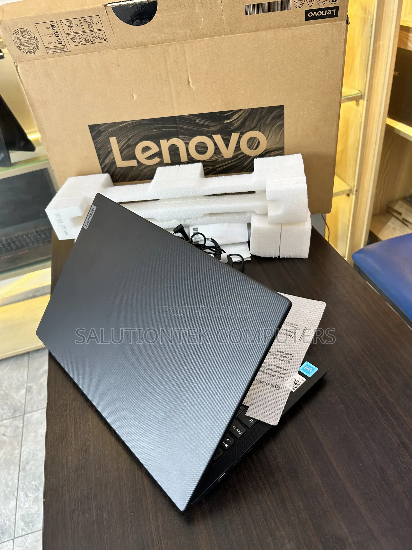 New Laptop Lenovo V15-IIL 8GB Intel Pentium SSD 256GB