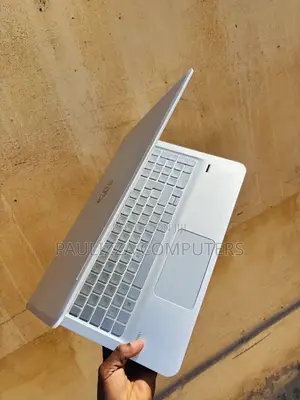 Laptop HP Envy 15 16GB Intel Core i7 HDD+SSD 256GB