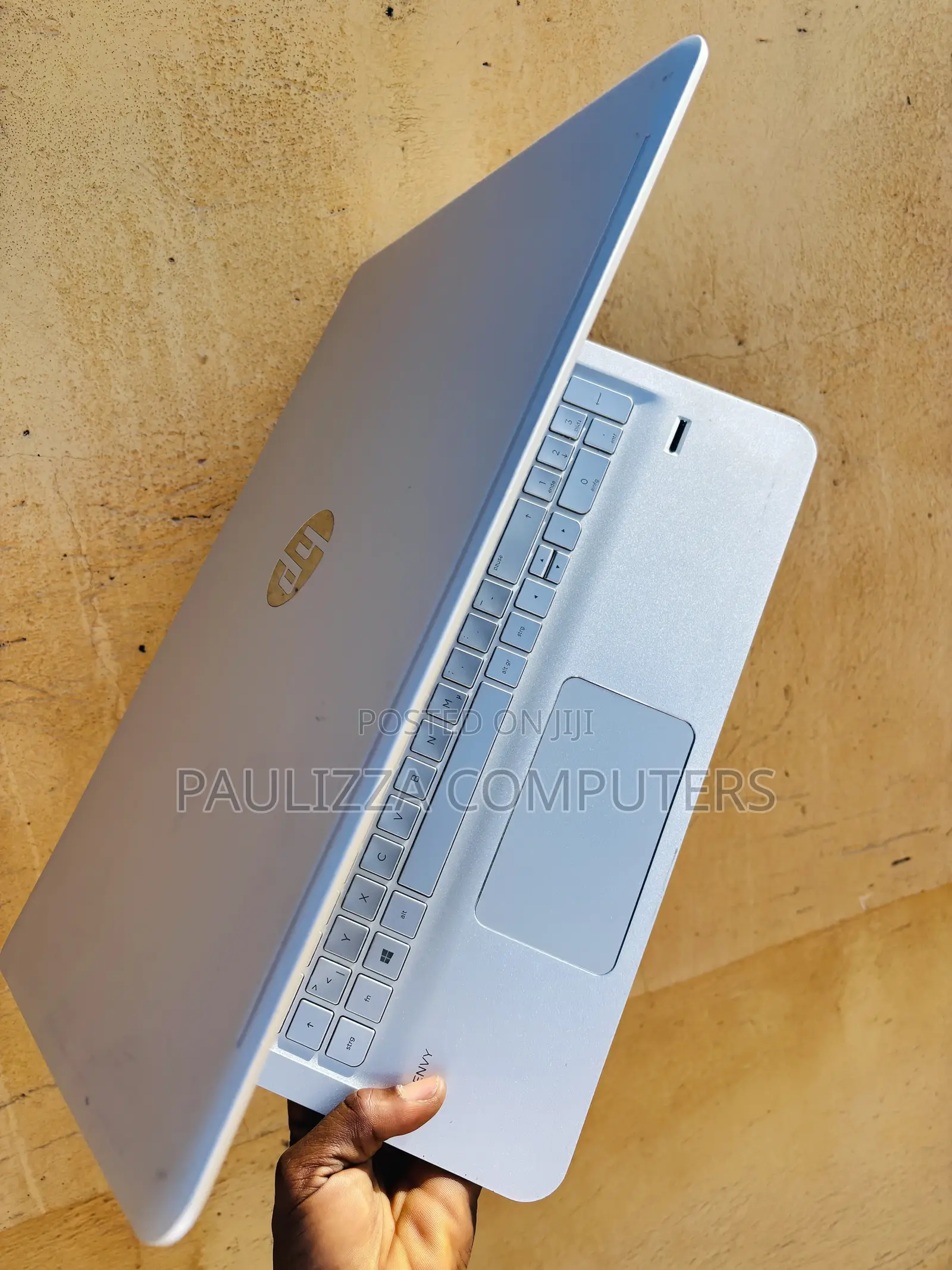 Laptop HP Envy 15 16GB Intel Core i7 HDD+SSD 256GB