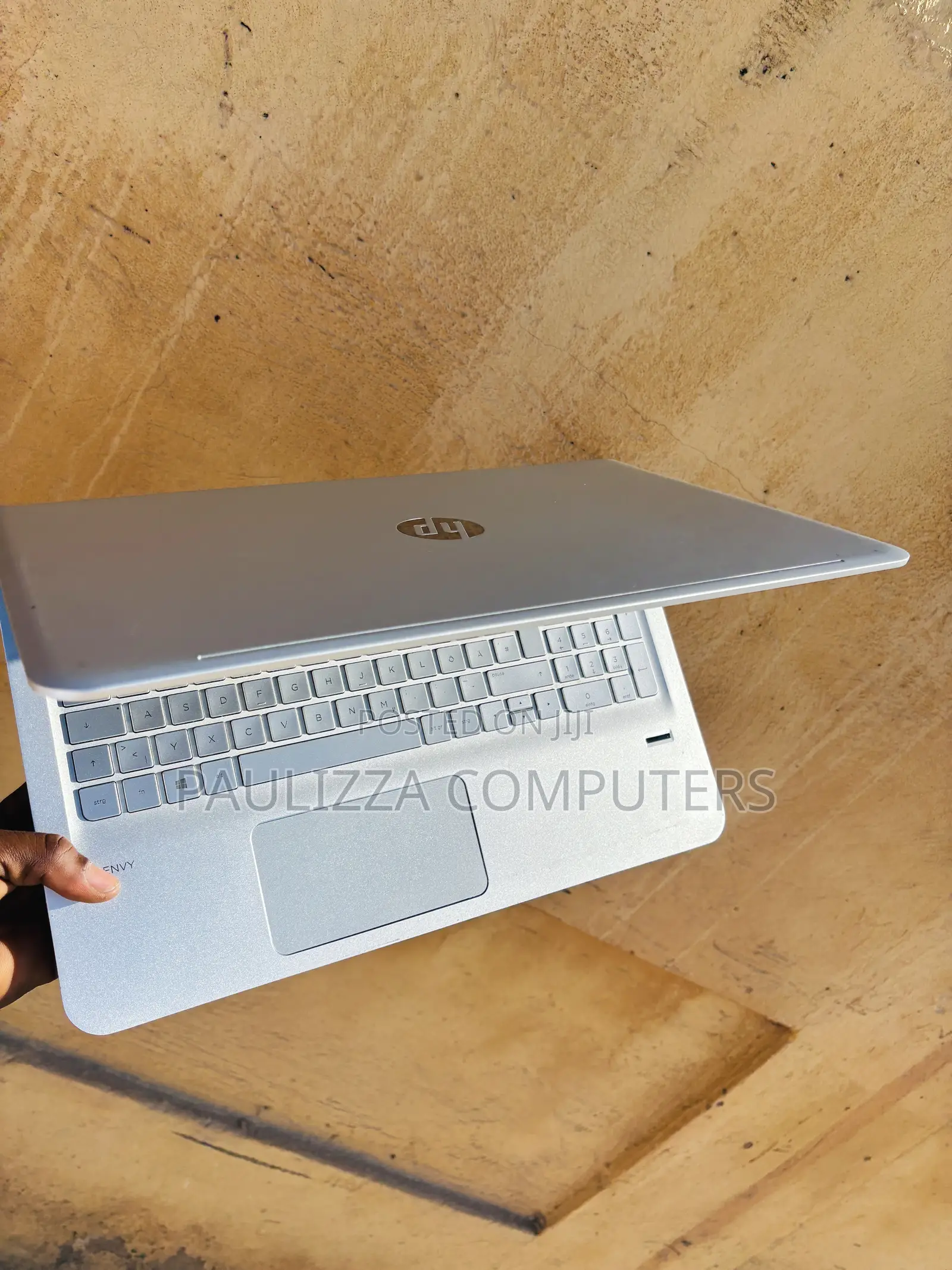 Laptop HP Envy 15 16GB Intel Core i7 HDD+SSD 256GB