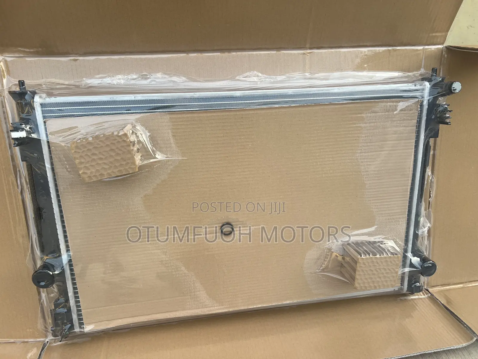 Toyota RAV4 2019 2020 2021 2022 2023 2024 2025 Radiator (Water Tank)