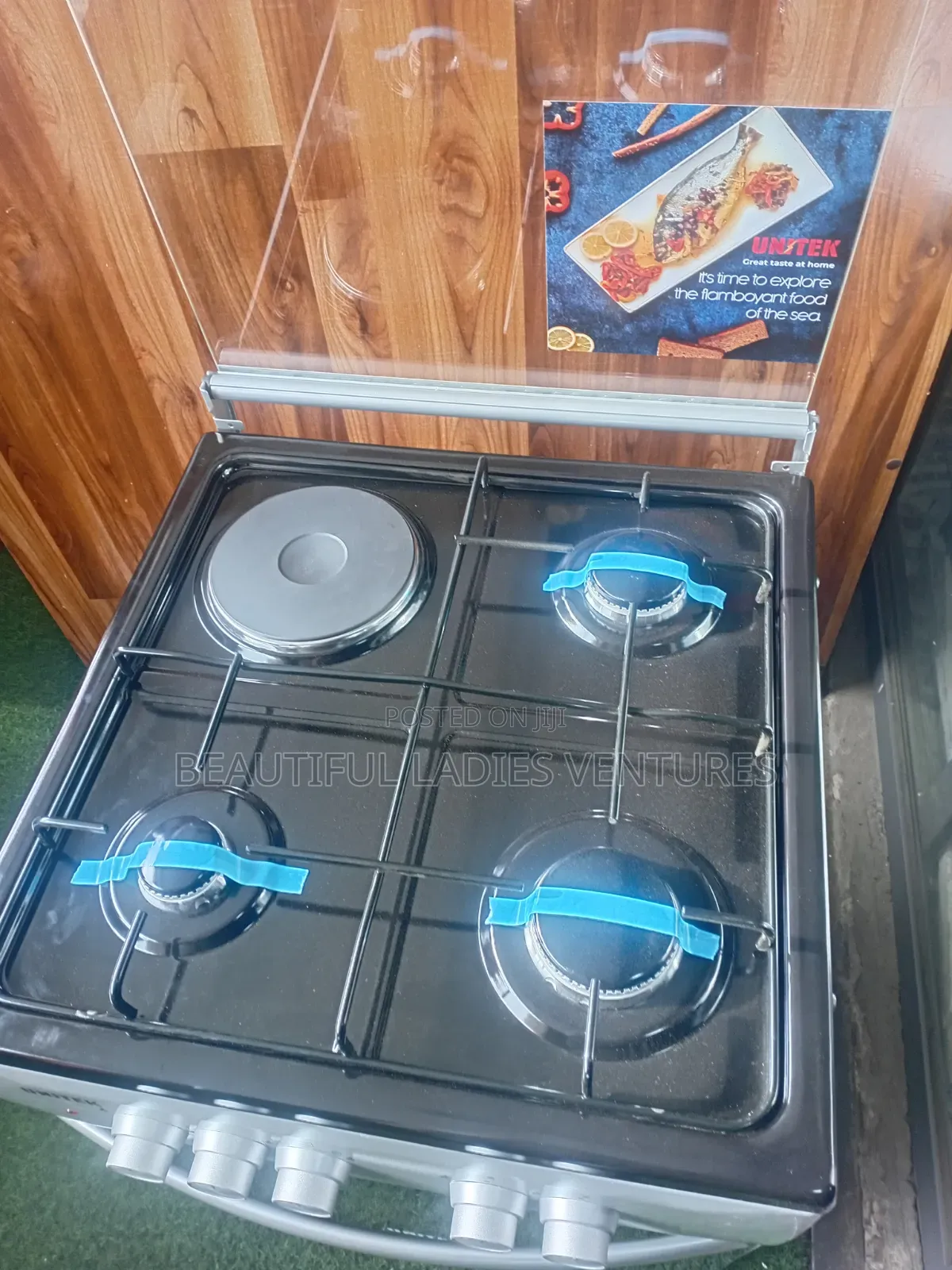 Unitek 4 Gas Burner 50/50 Cooker