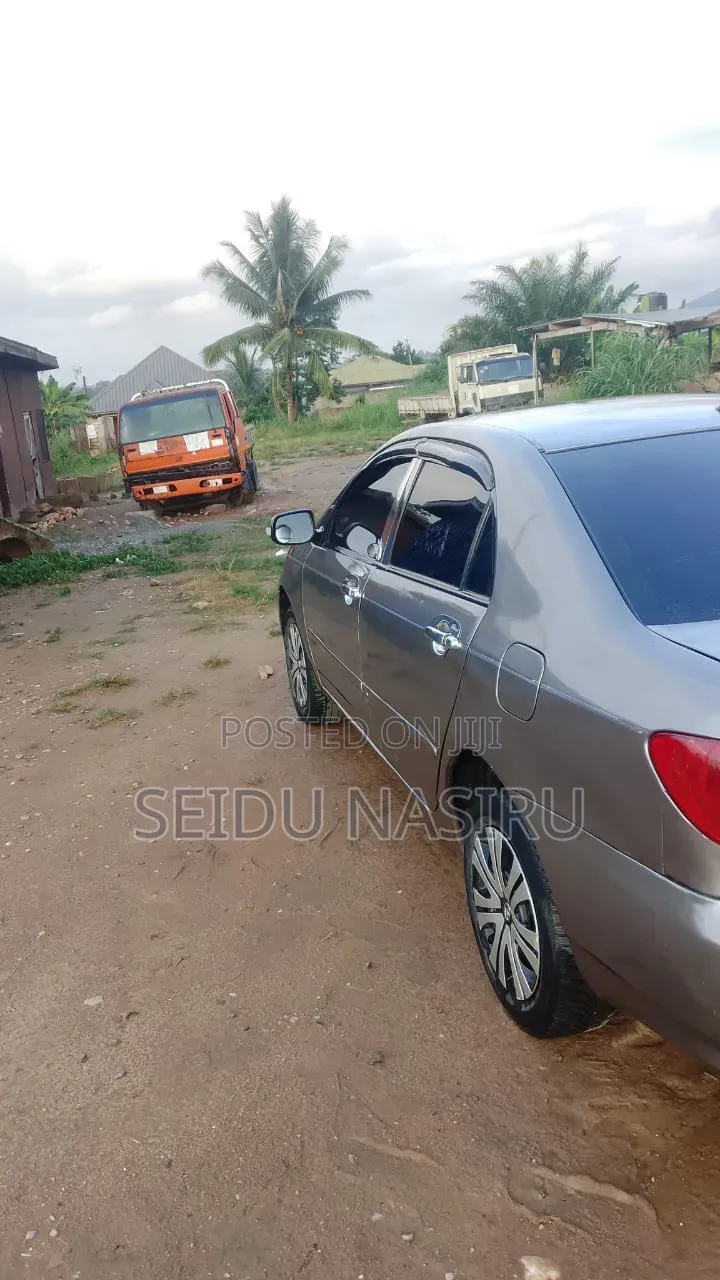 Toyota Corolla LE 2006 Gray
