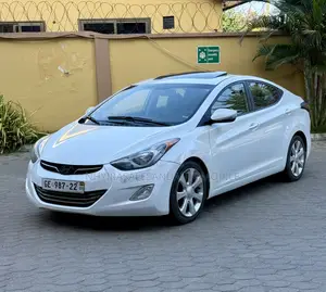 Hyundai Elantra GLS Sedan FWD (1.8L 4cyl 6M) 2013 Gray