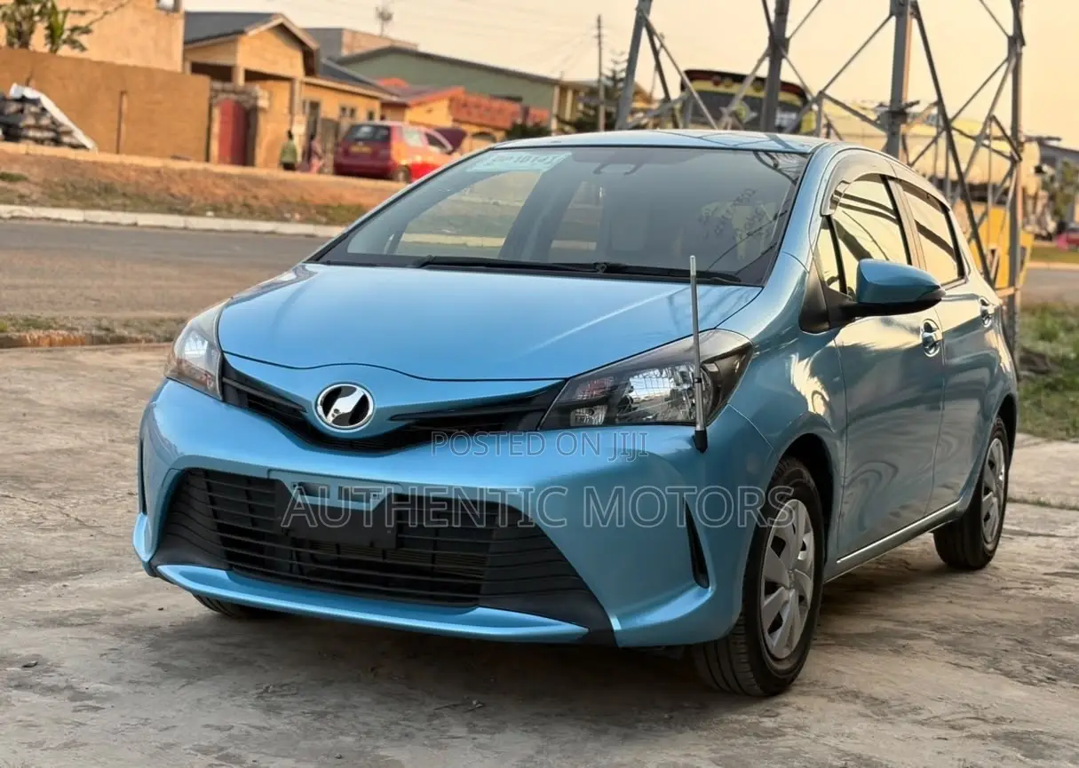 Toyota Vitz 2016 Blue
