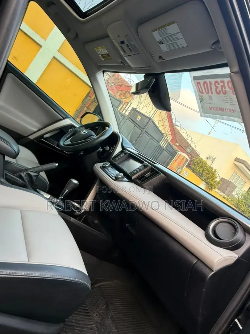 Toyota RAV4 Limited 4dr SUV AWD (2.5L 4cyl 6A) 2018 Black