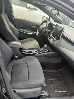 Toyota Corolla SE 2021 Blue