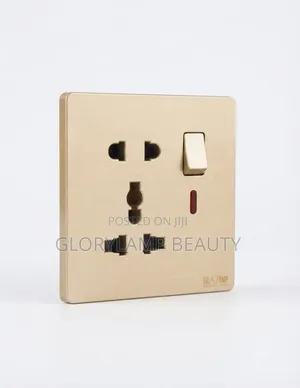 Universal Wall Socket With Switch, USB-A USB-C Charging Ports