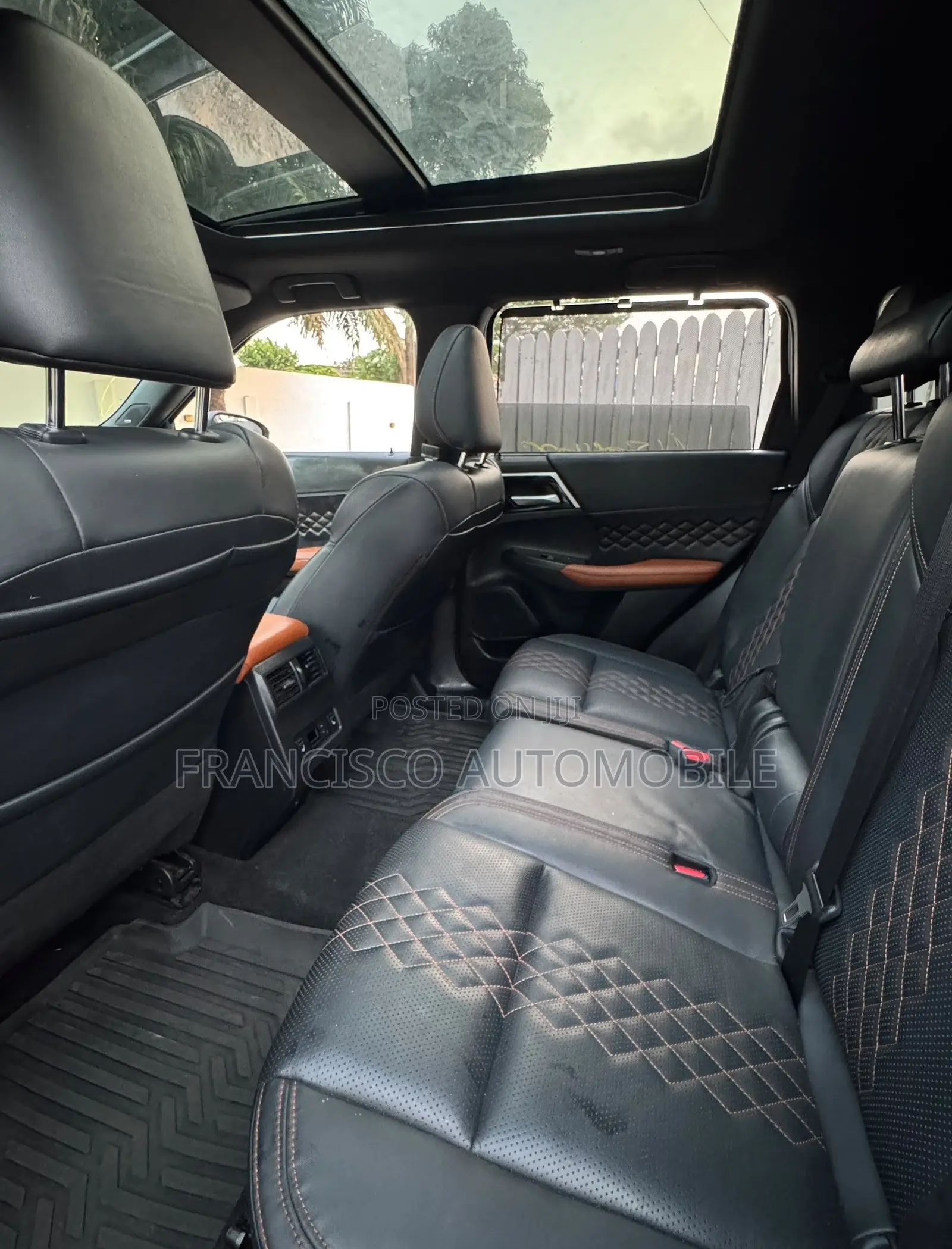 Mitsubishi Outlander SEL Platinum Edition 2024 Gray