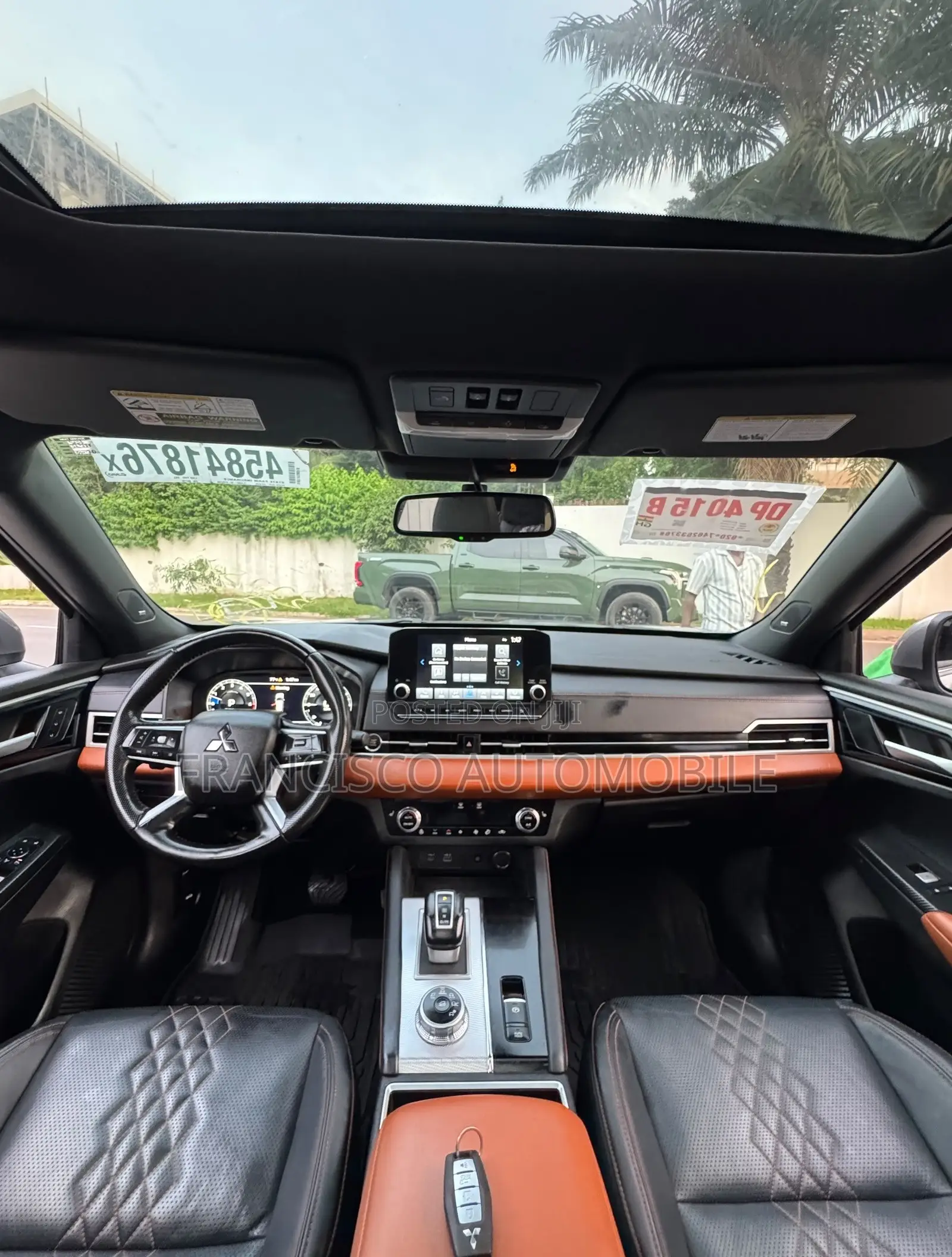 Mitsubishi Outlander SEL Platinum Edition 2024 Gray