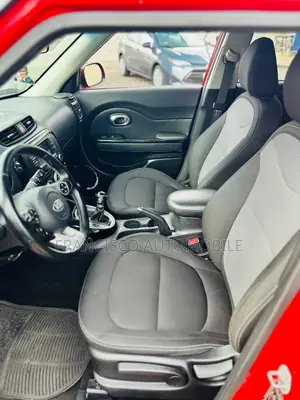 Kia Soul Base Hatchback 2017 Red