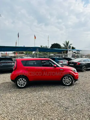 Kia Soul Base Hatchback 2017 Red