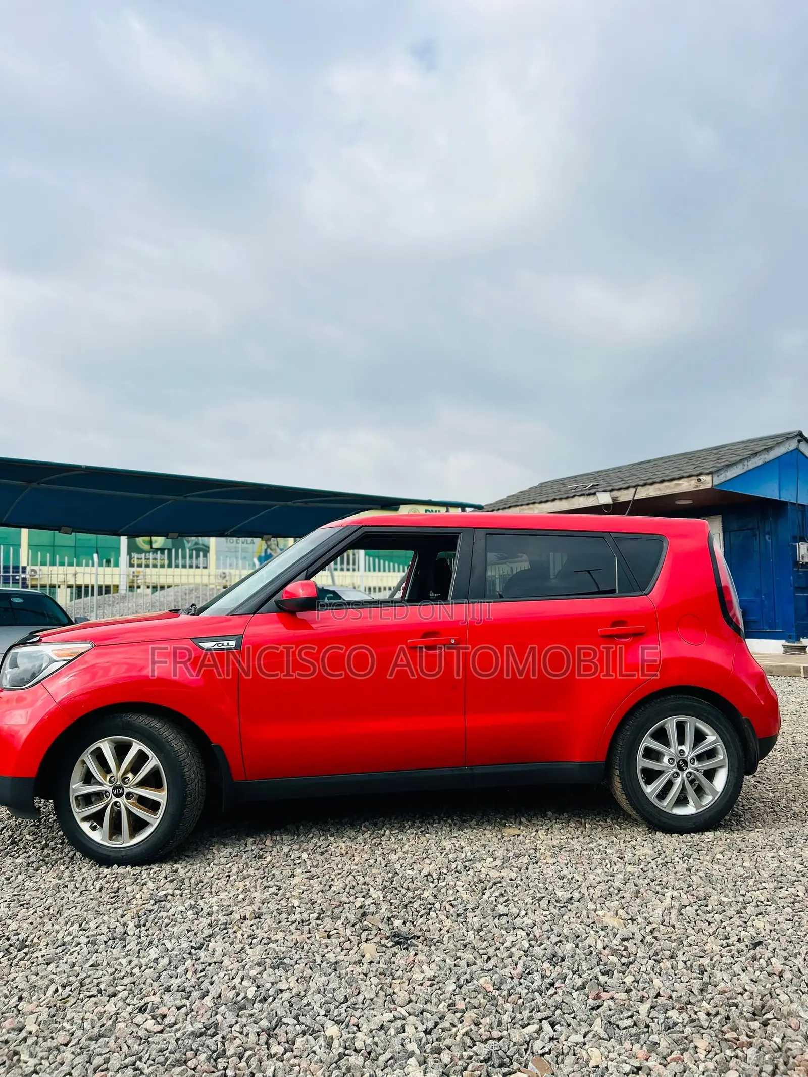 Kia Soul Base Hatchback 2017 Red