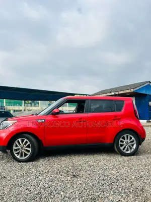 Kia Soul Base Hatchback 2017 Red