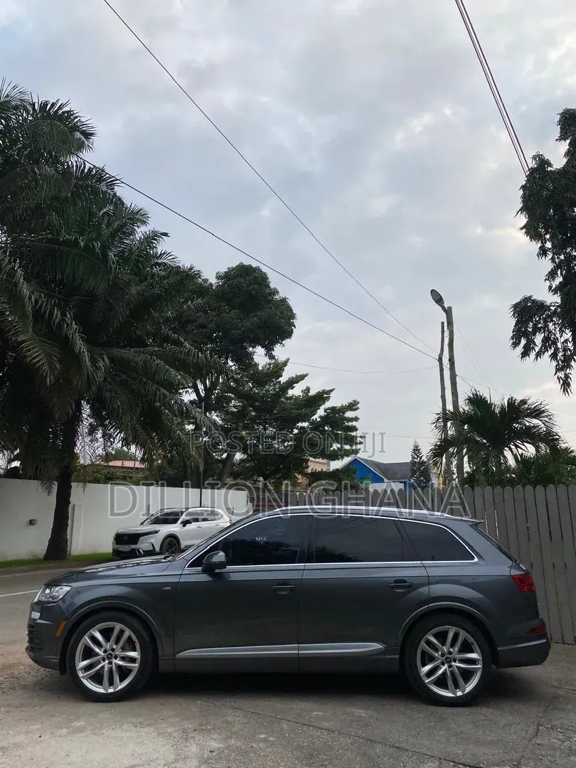 Audi Q7 3.0T Premium AWD quattro 2018 Gray