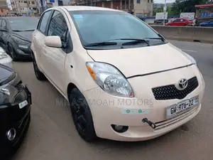 Toyota Vitz 2010 Brown
