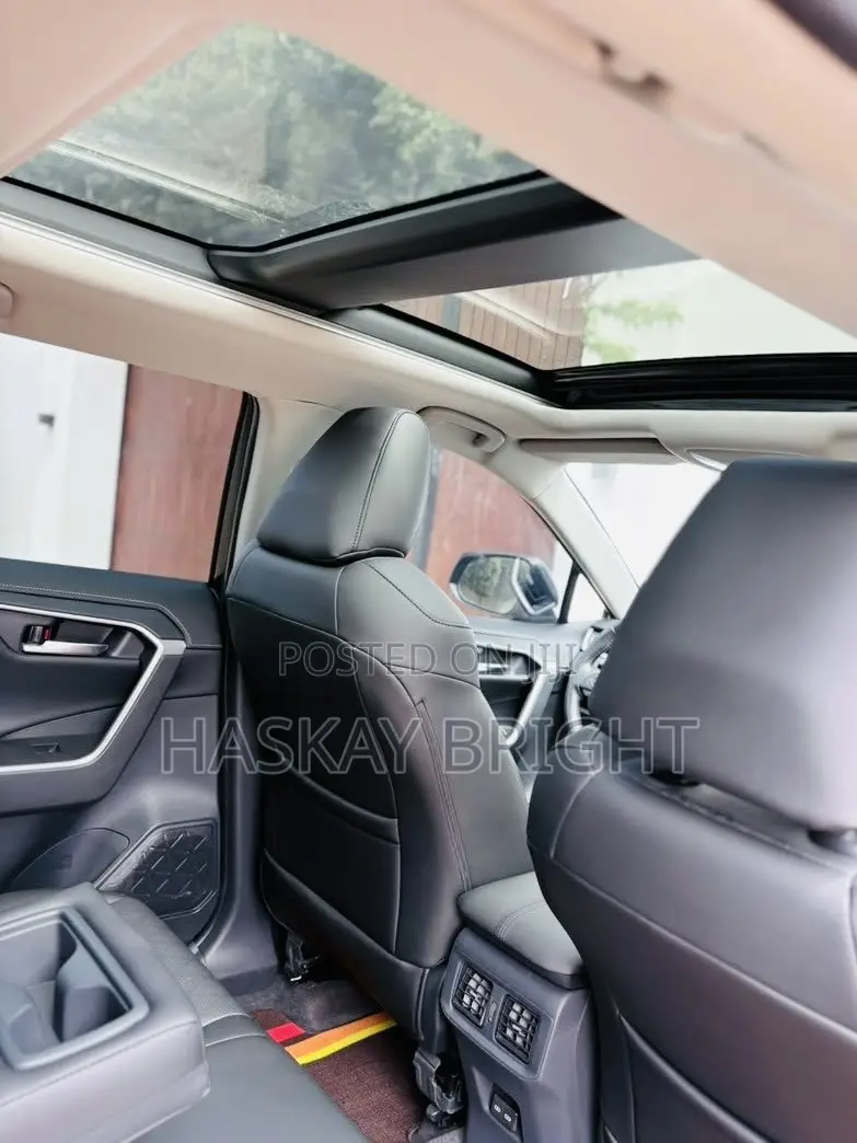 Toyota RAV4 2024 Black