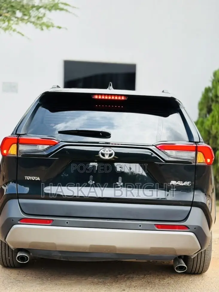 Toyota RAV4 2024 Black