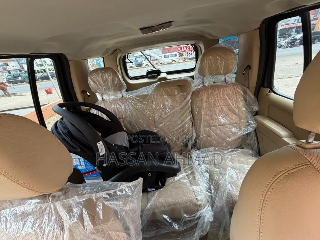 Ford Explorer Eddie Bauer 4x4 (4.0L 6cyl 5A) 2006 Black