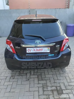 Toyota Vitz 1.3 AWD 5dr 2013 Burgundy
