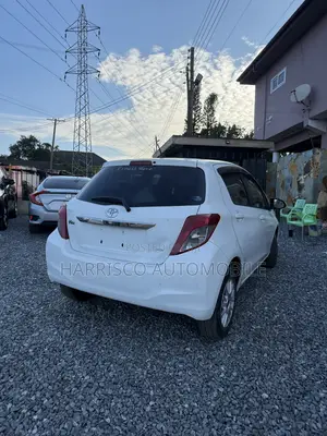 Toyota Vitz 1.5 FWD 3dr 2013 White
