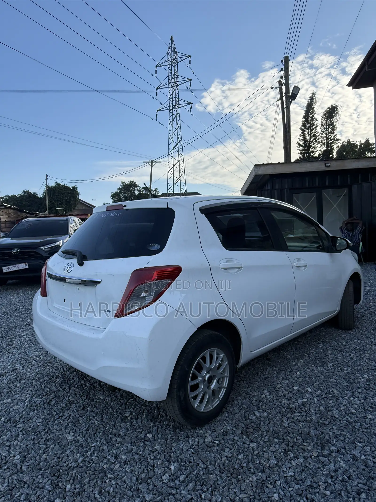 Toyota Vitz 1.5 FWD 3dr 2013 White