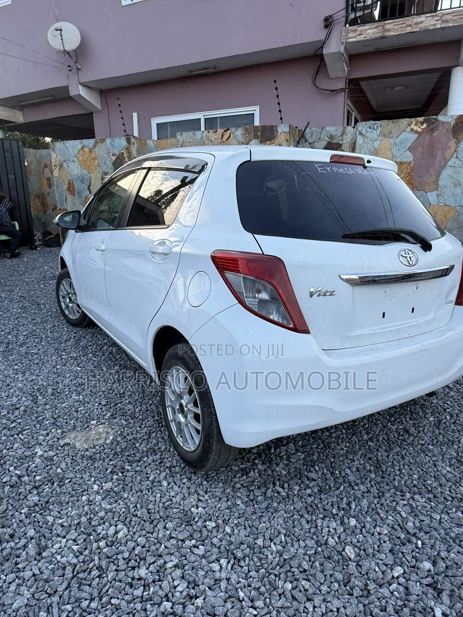 Toyota Vitz 1.5 FWD 3dr 2013 White