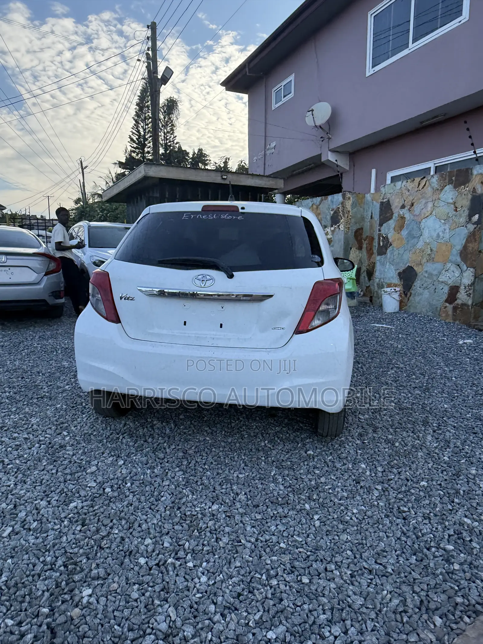 Toyota Vitz 1.5 FWD 3dr 2013 White