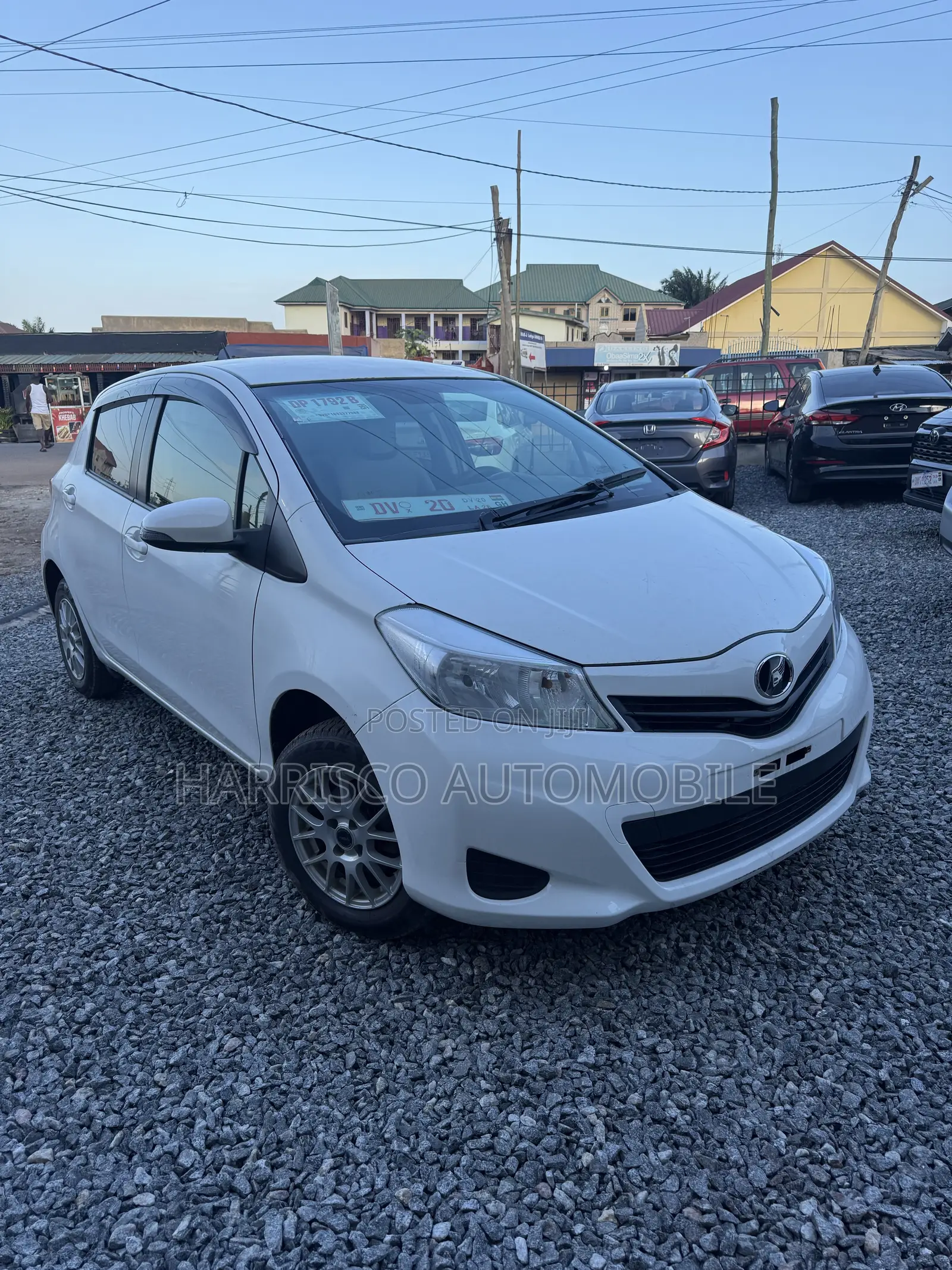 Toyota Vitz 1.5 FWD 3dr 2013 White