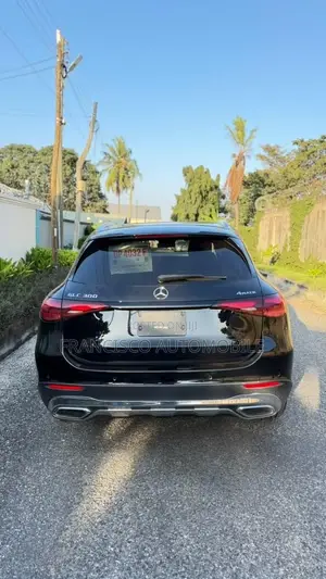 Mercedes-Benz GLC-Class GLC 300 2024 Black