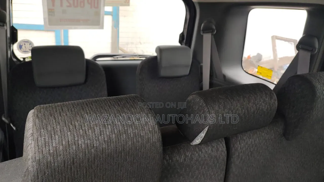 Toyota Sienta 1.5 FWD 2014 Black