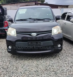 Toyota Sienta 1.5 FWD 2014 Black